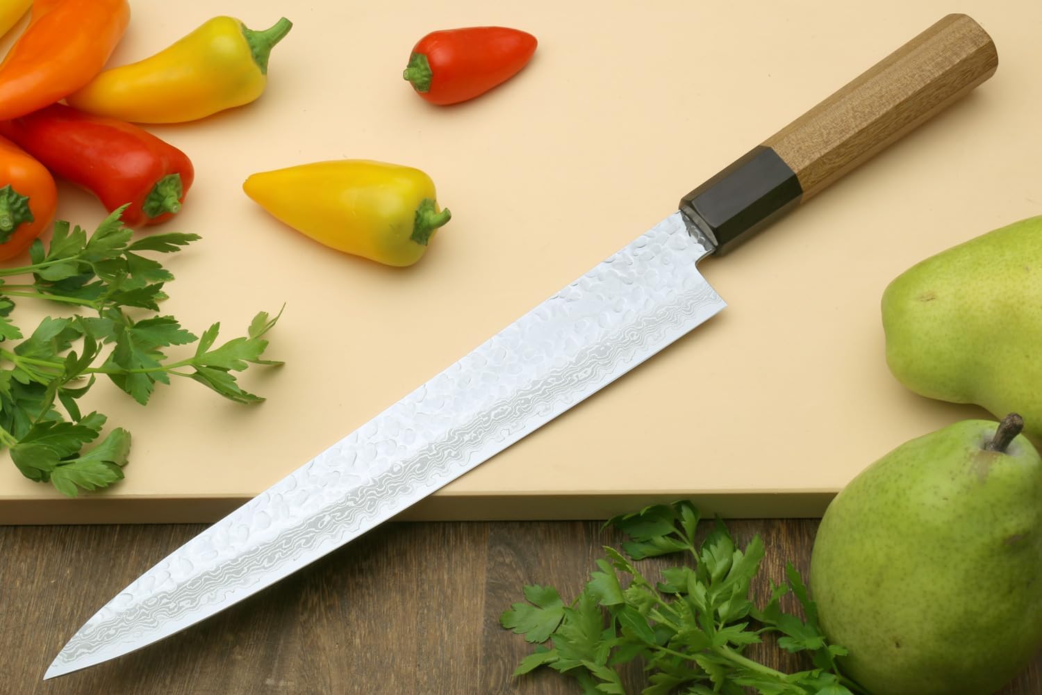 Yoshihiro VG10 46 Layers Hammered Damascus Sujihiki Japanese Slicer Knife (9.5" (240mm) Ambrosia Handle) - Imagen 3